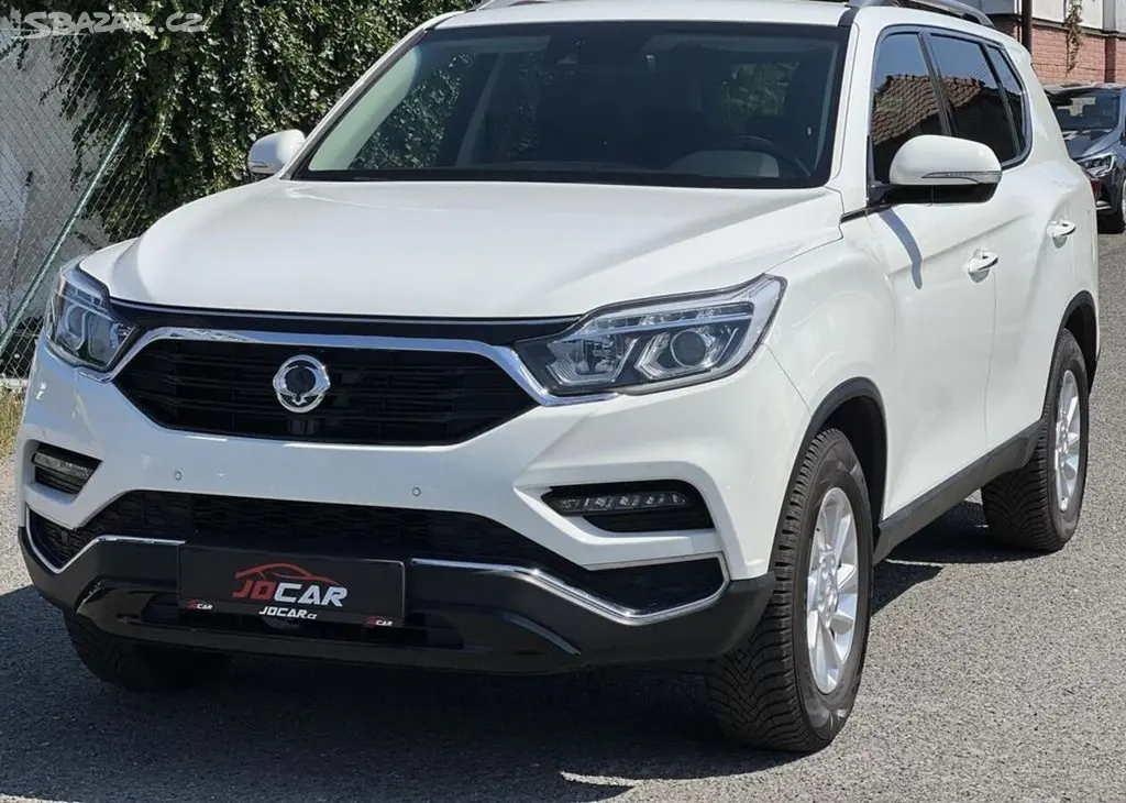 SsangYong Rexton 2.2D 4x2 KAMERA TEMPOMAT manuální
